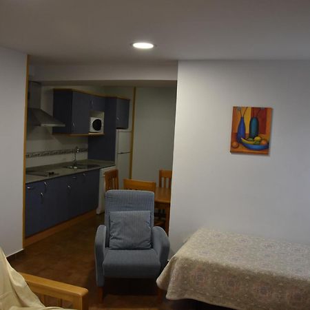 Aparthotel Tres Caminos El Grado Εξωτερικό φωτογραφία