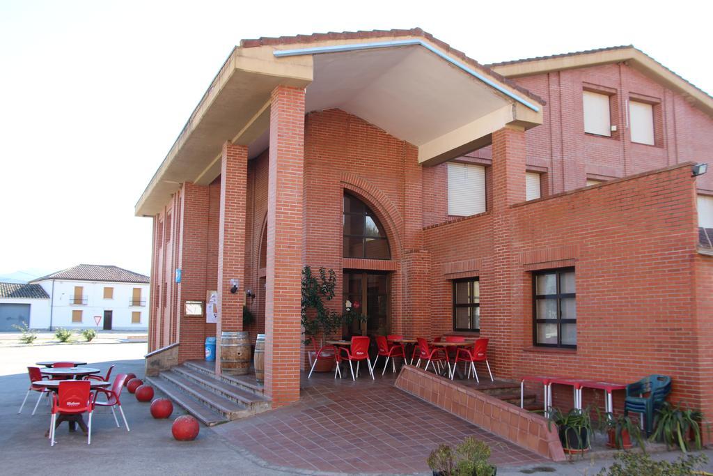 Aparthotel Tres Caminos El Grado Εξωτερικό φωτογραφία